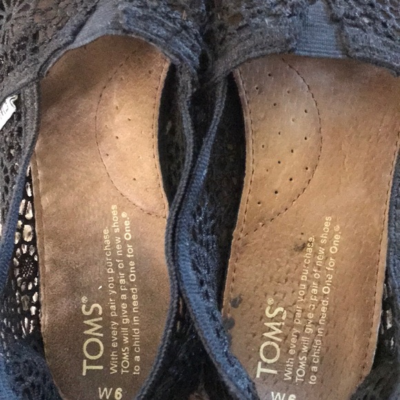 Toms - Picture 4 of 4